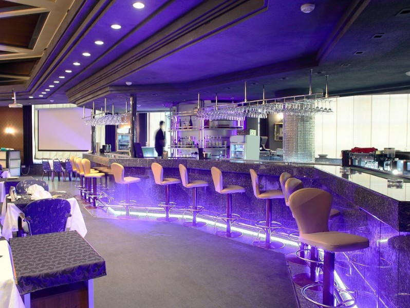 bar-interior-design-jobs.jpg